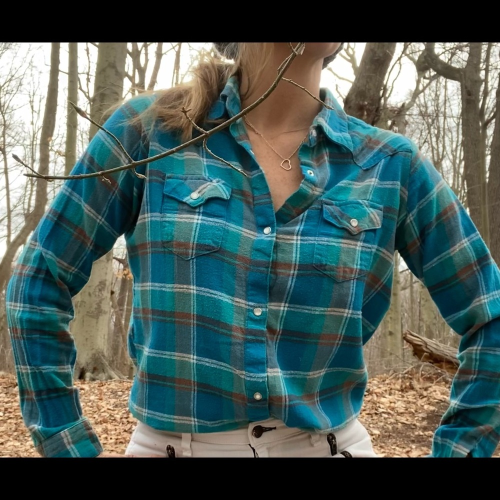 Vintage wrangler flannel snap front shirt